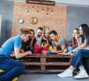 Read more about the article Что делать если дети-подростки хотят устроить вечеринку в вашем доме?